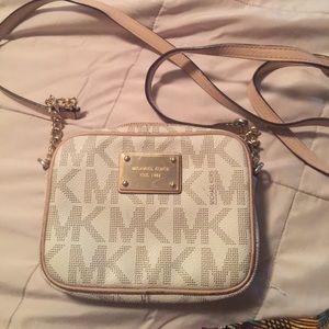 Michael kors white crossbody