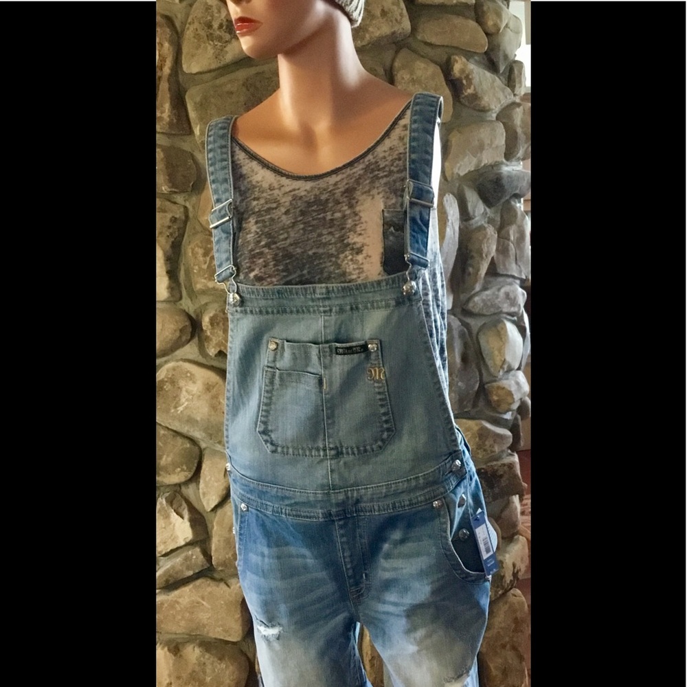 Miss me overall shorts. Size L