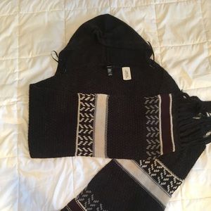 Blanket scarf with Hood