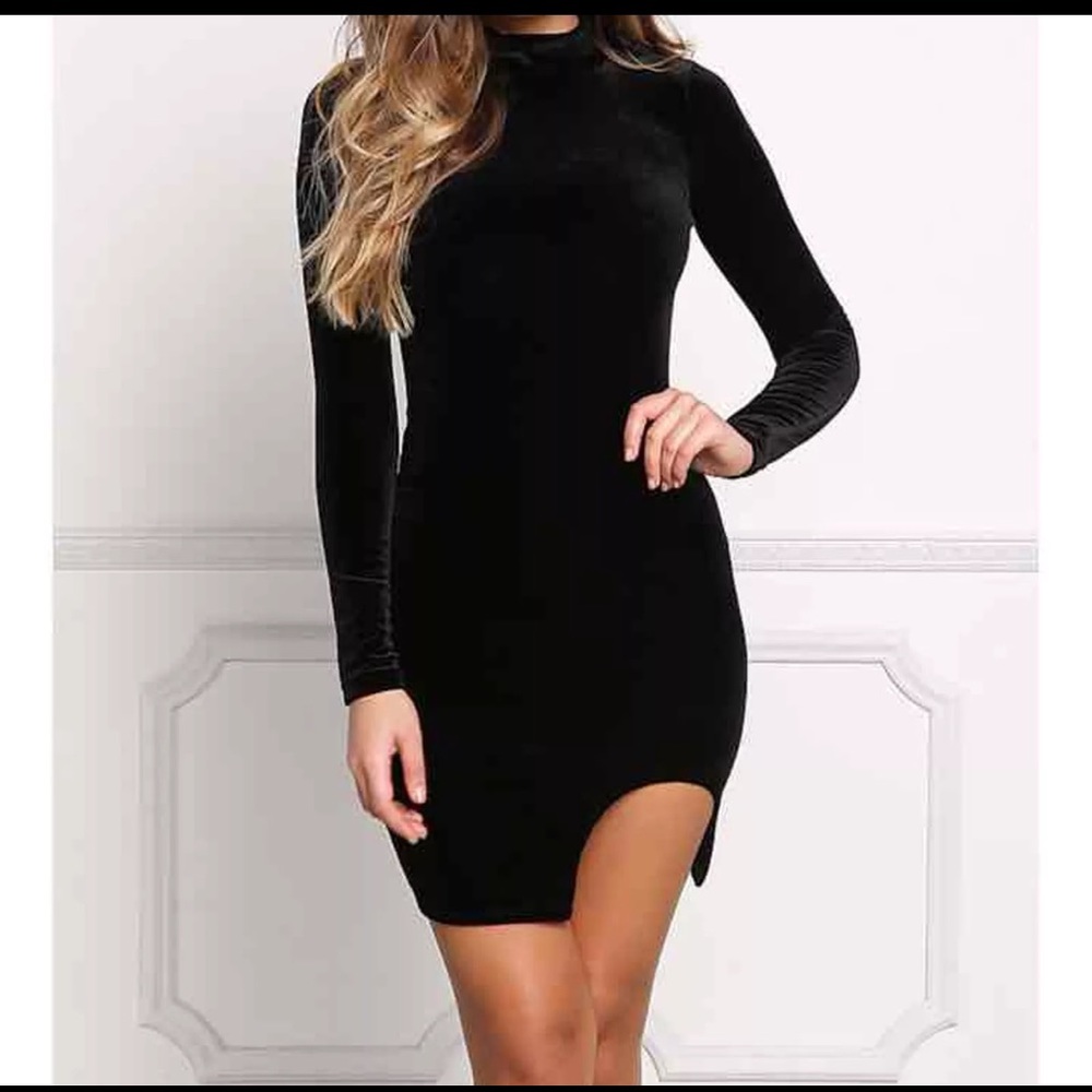 Black velvet Bodycon Dress