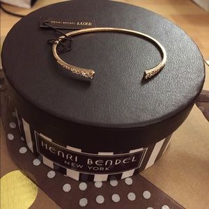 NWT Henri Bendel bracelet rose gold with crystals NWT Henri Bendel bracelet rose gold with crystals
