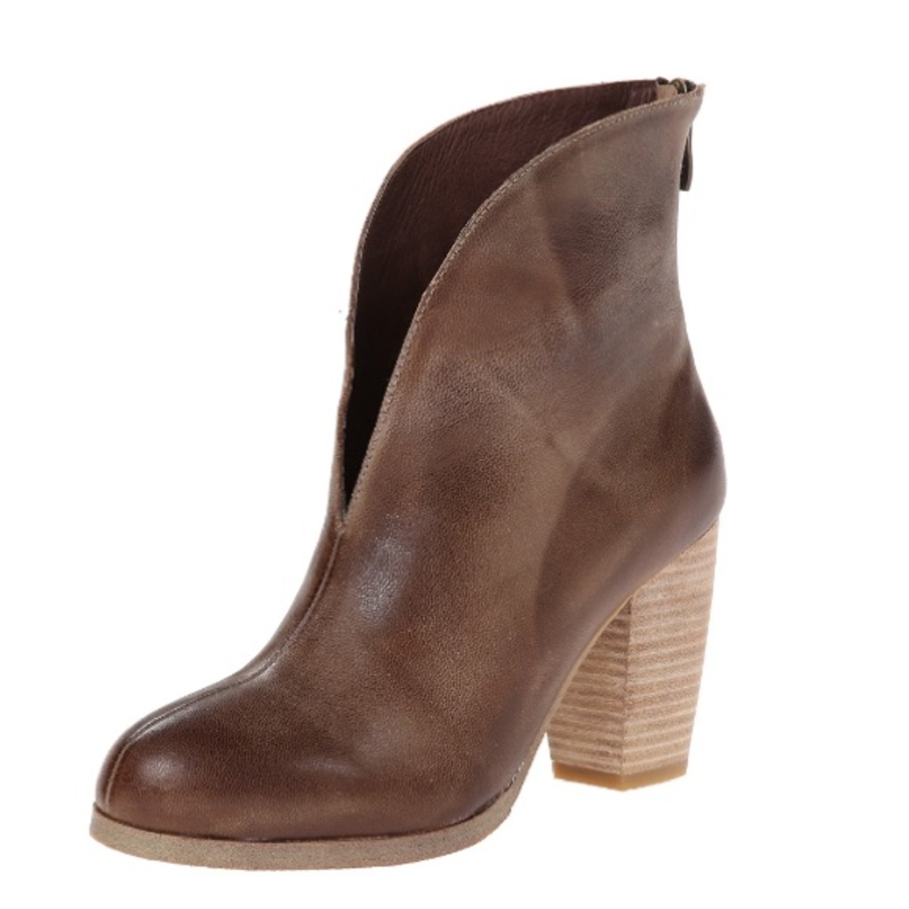 Antelope Ankle Boot, Size 40 (UK)