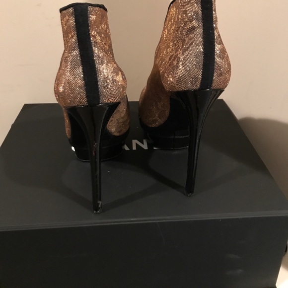 Platform shoe - Picture 3 of 3