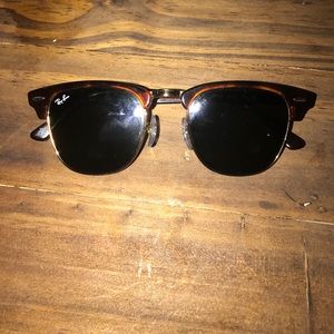 NWOT perfect condition Ray Ban wayfarer sunglasses