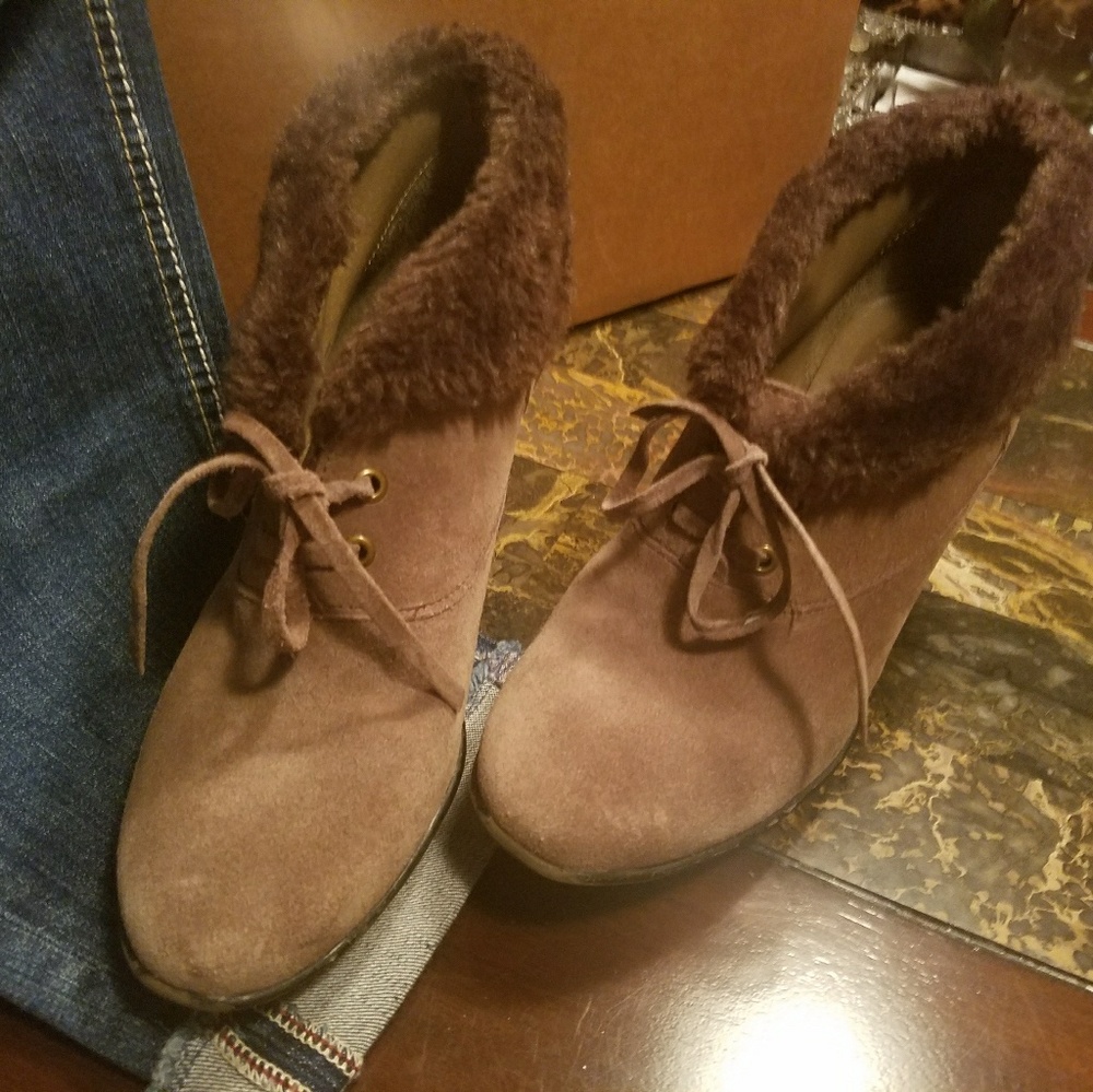 B Makowsky Suede & Faux Fur "Nellie" Wedge Bootie
