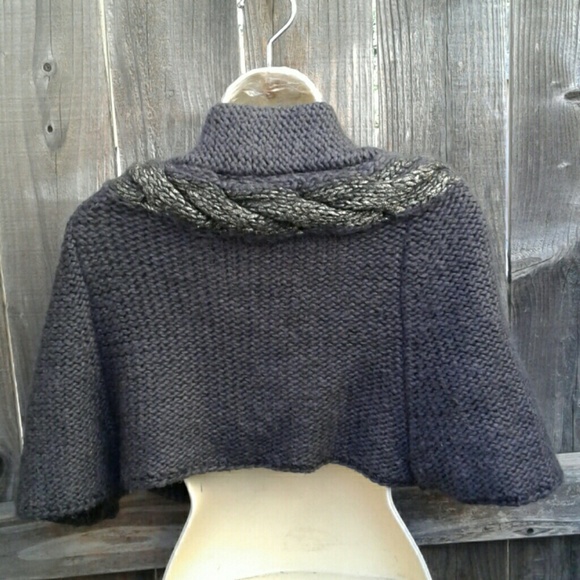 ANTHROPOLOGIE *MOTH* CHUNKY GRAY OPEN SHRUG - Picture 2 of 3