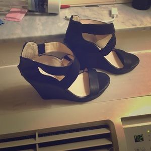 Jessica Simpson Wedges