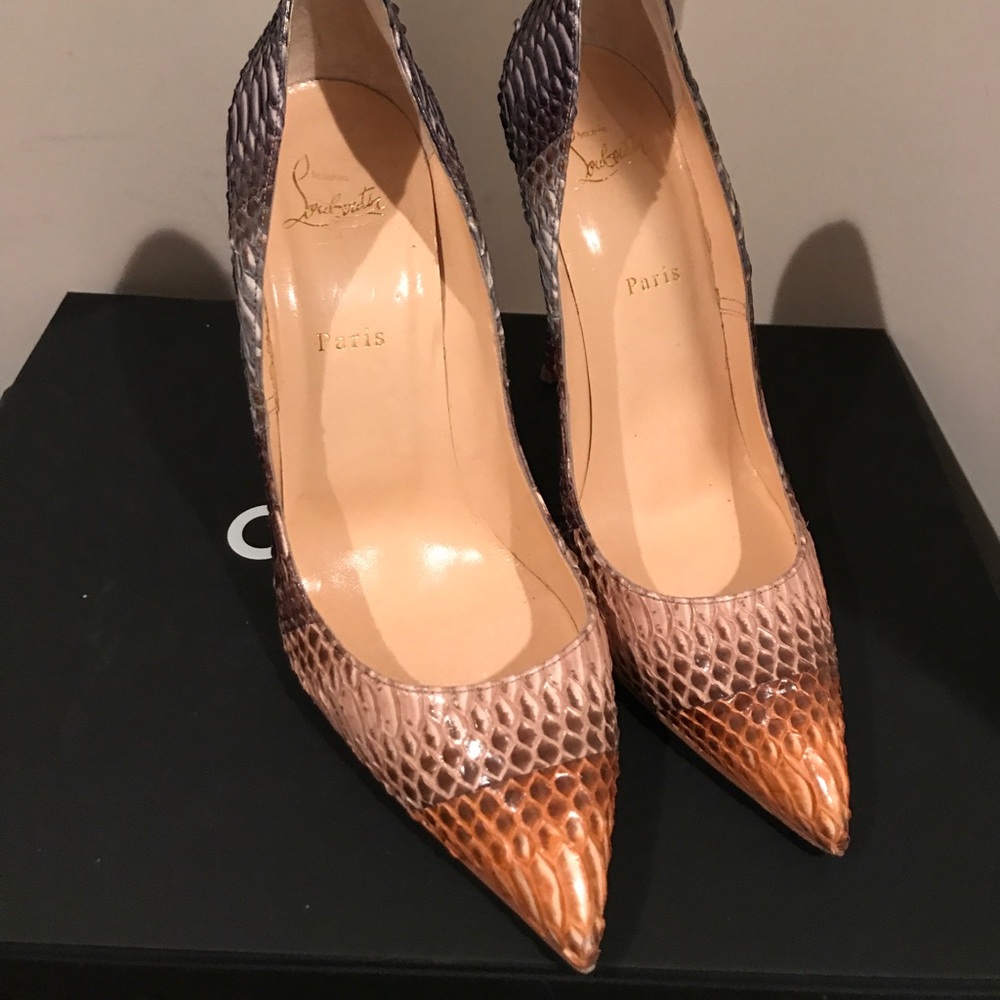 Pumps - Picture 2 of 3