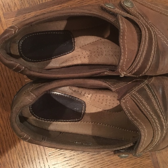 Earth origin slip on shoes - Picture 7 of 8