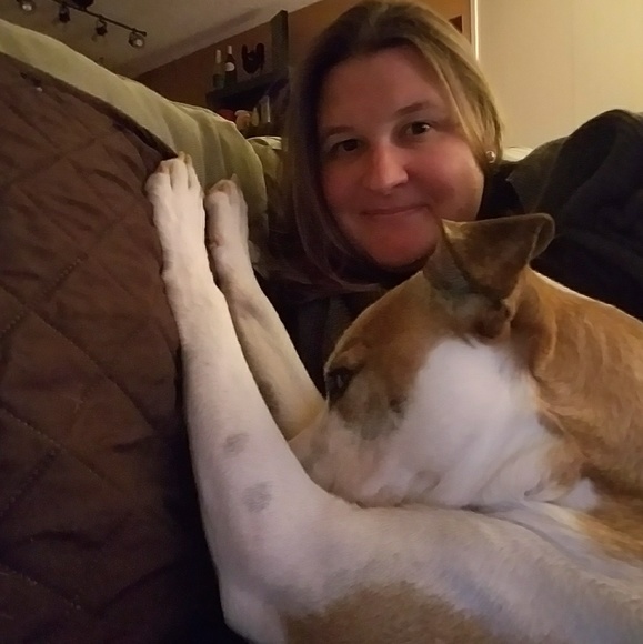 Meet your Posher, Erin - Picture 2 of 2