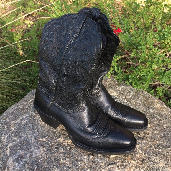 Ariat Shoes - Ariat “Legend” cowgirl boots