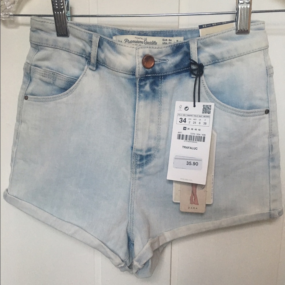 Zara light wash shorts- Size 2