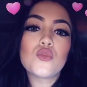 Meet your Posher, Sandy