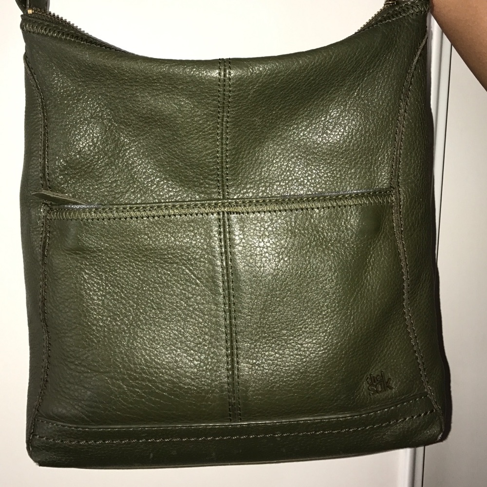 "The Sak" Olive darkish Green Purse!