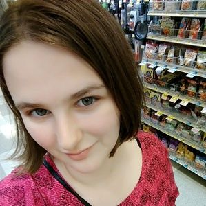 Meet your Posher, Natalie