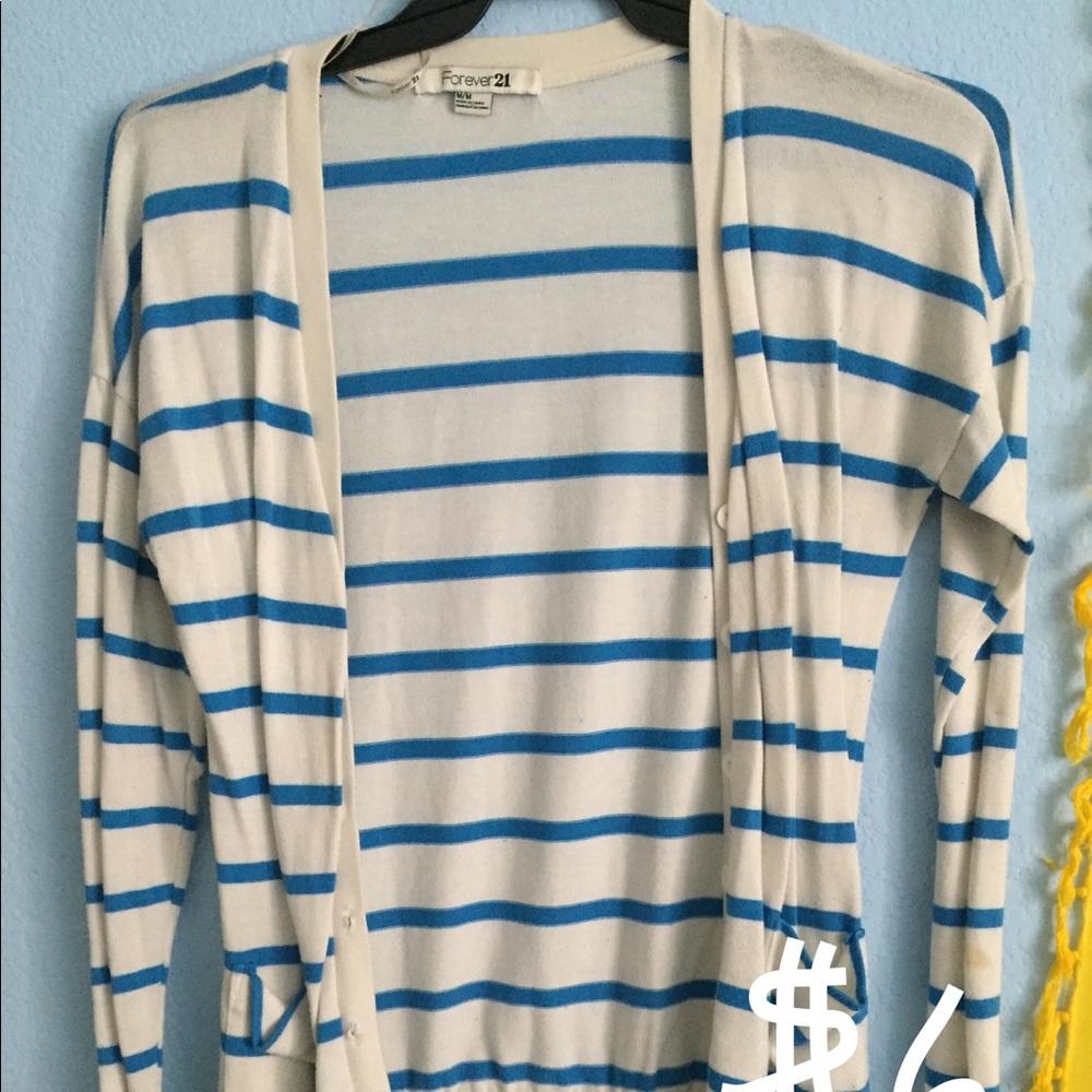 Long sleeved cardigan