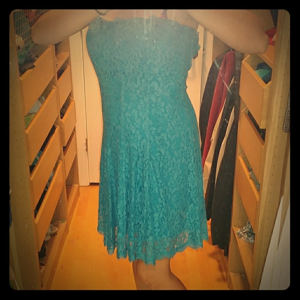 Adrianna Powell blue cocktail dress size 4
