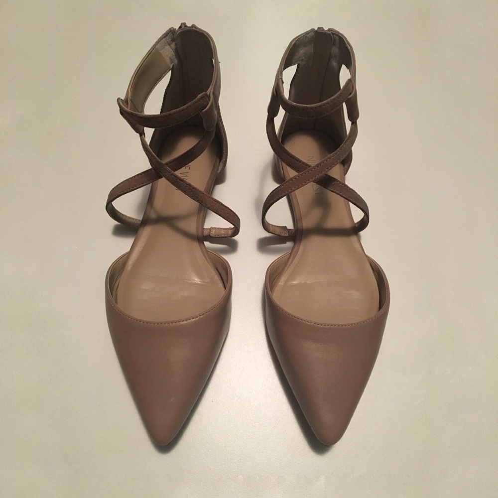 Nine West Pointed Toe Nude Flat