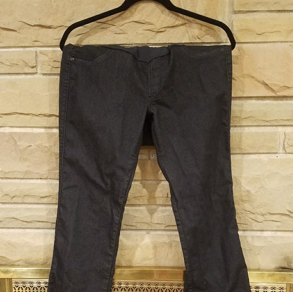 NWOT, James Jeans Maternity, Boot External Jeans