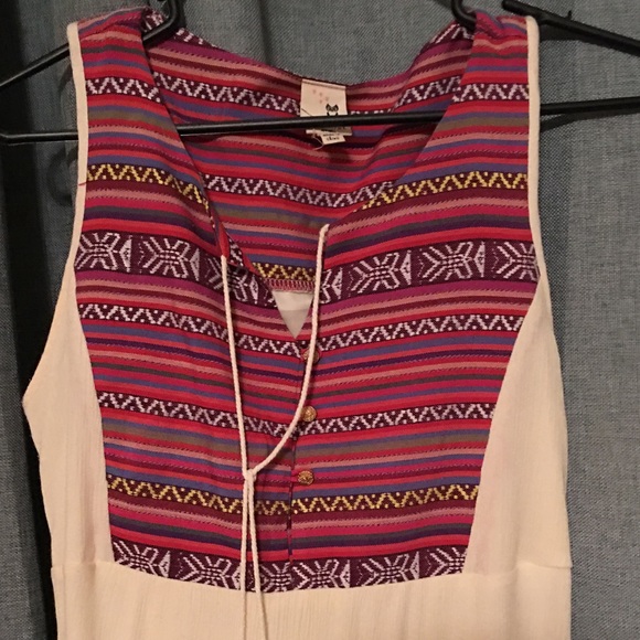 Off white dress with Aztec design - Picture 3 of 3