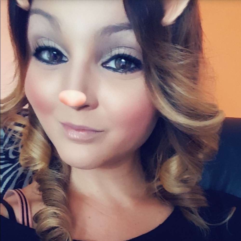 Meet your Posher, Erica