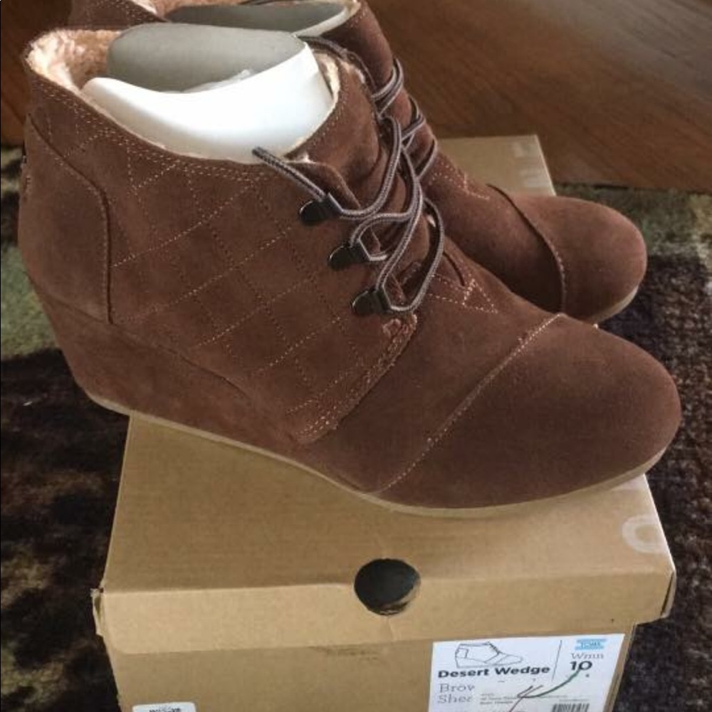 Ladies Desert Wedge shoes Size 10