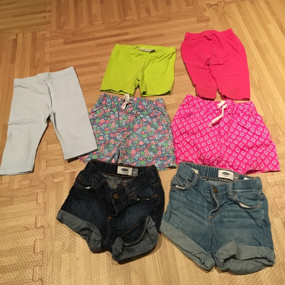 7 pairs 2T shorts
