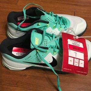 Nike Metcon 2 Flywire Shoes - Women's size 7