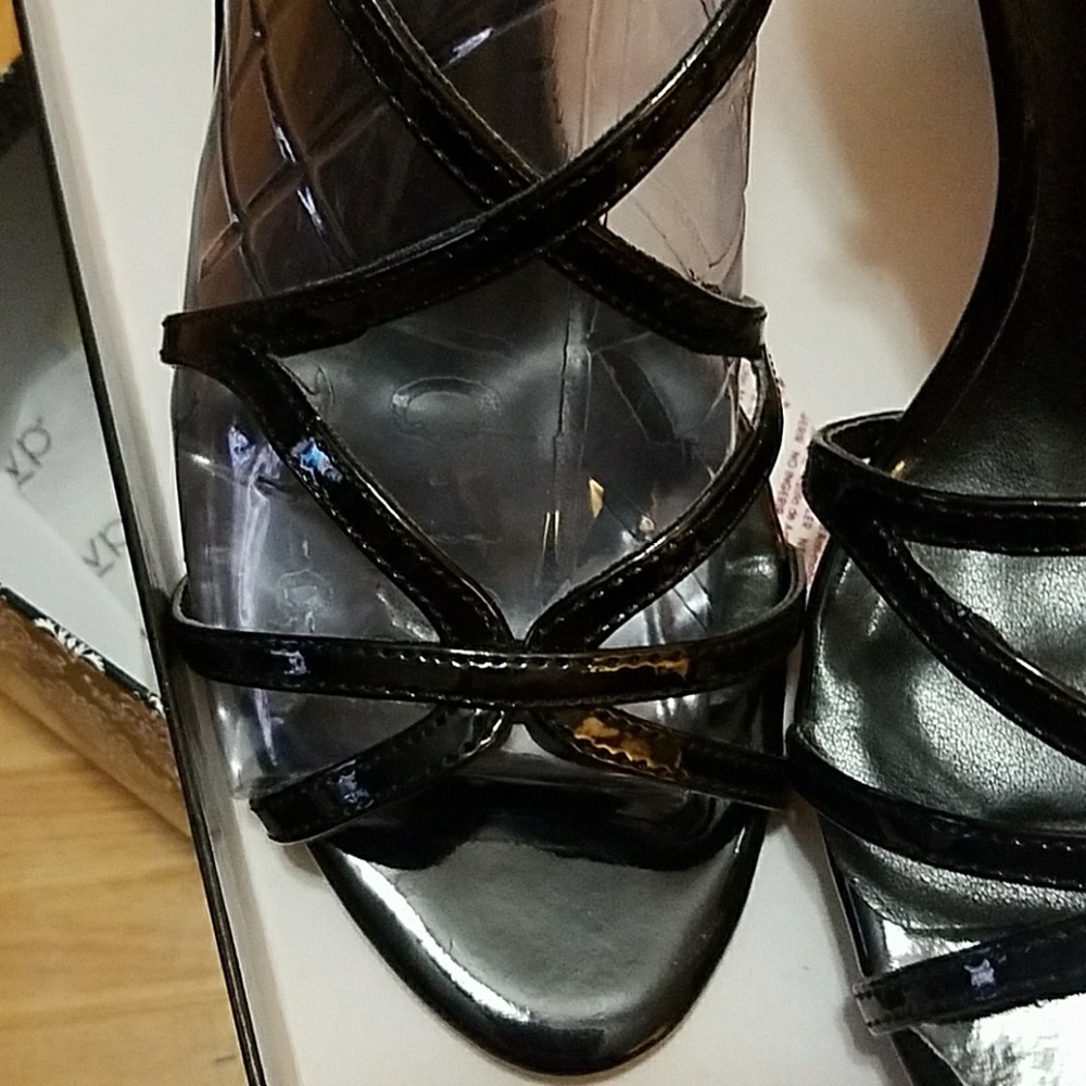 Shoes - Picture 2 of 3