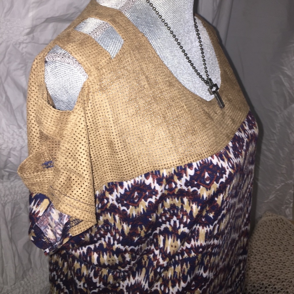 Siren Lily suede look shoulder native design fall
