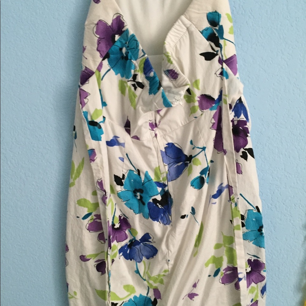 Dress - Picture 2 of 3