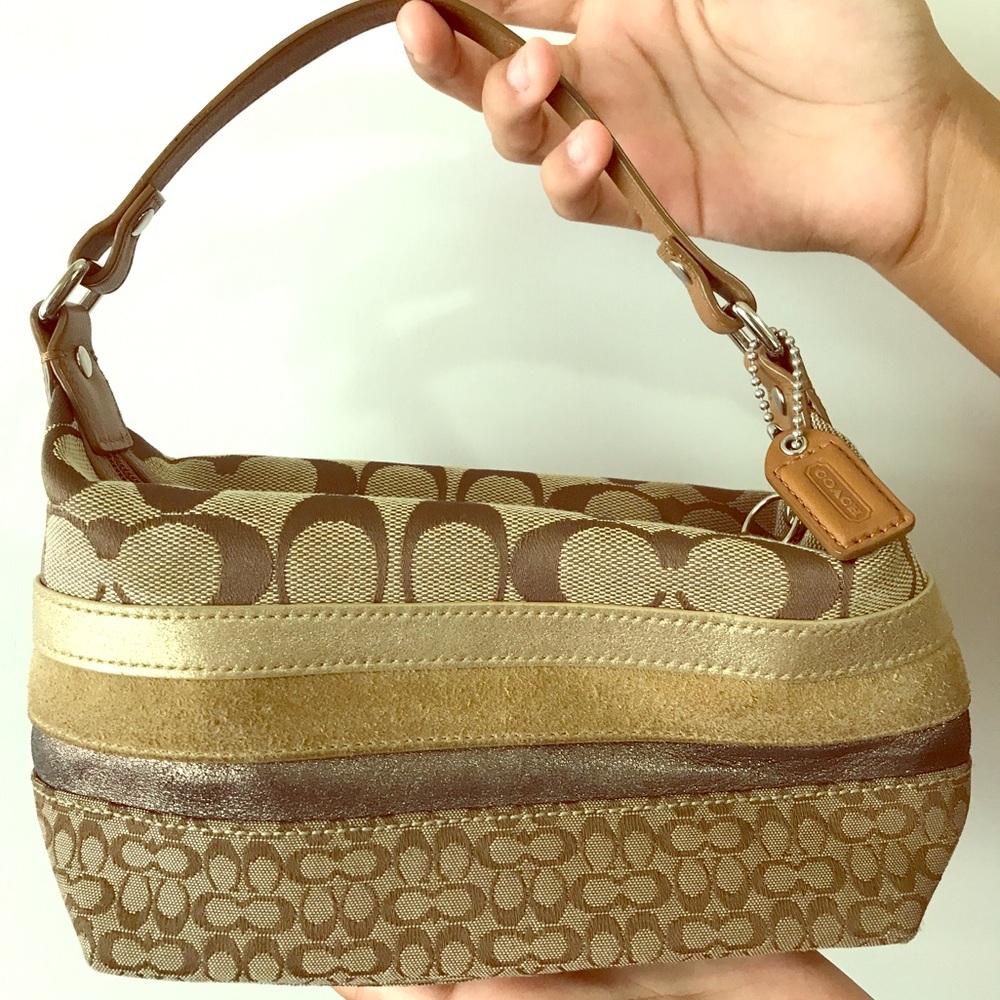 Coach mini tri-color Purse! 💝💝💝