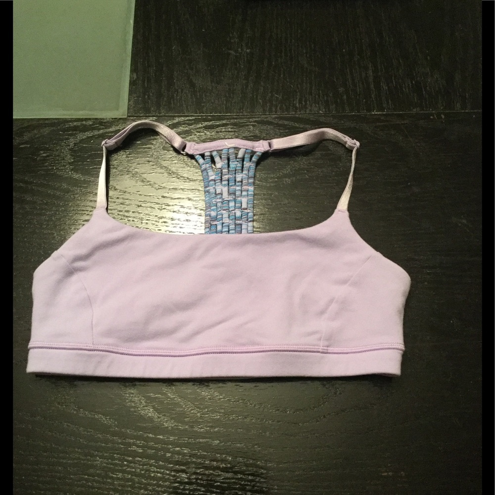 SOLD on Ⓜ️ Lululemon sports bra size 4
