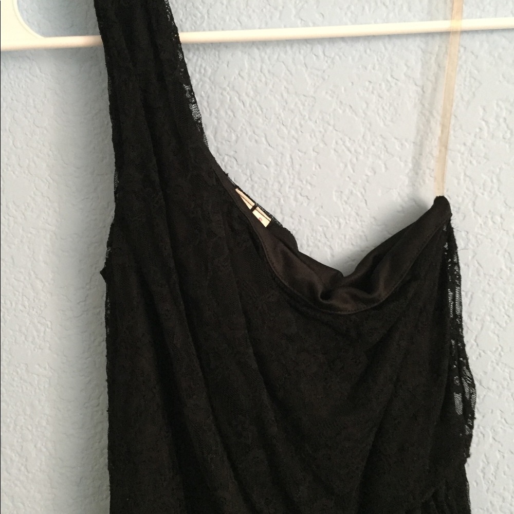 Dress - Picture 3 of 4