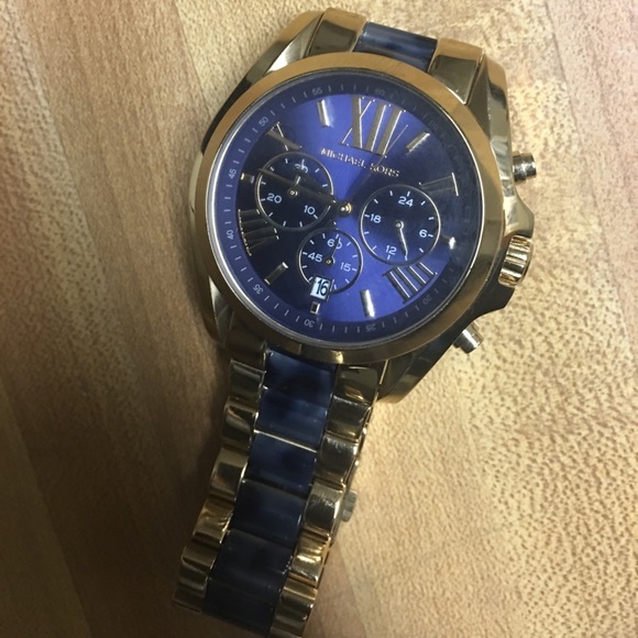 MK watch - Picture 3 of 3