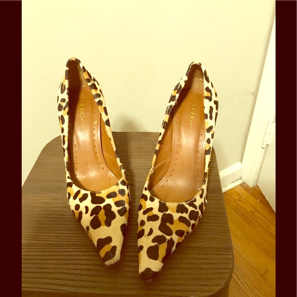 Animal print pumps