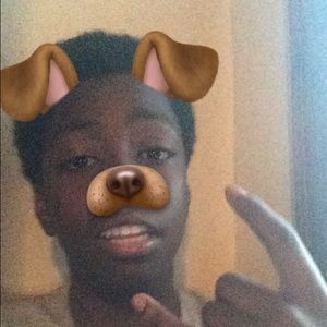 Meet your Posher, Deonta