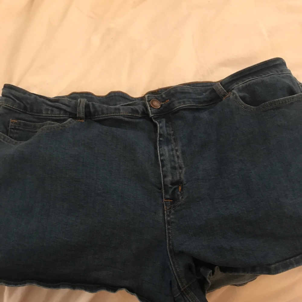 Size 20 forever 21 jean shorts