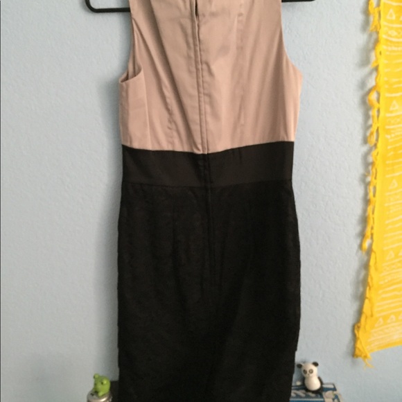 Dress - Picture 3 of 3