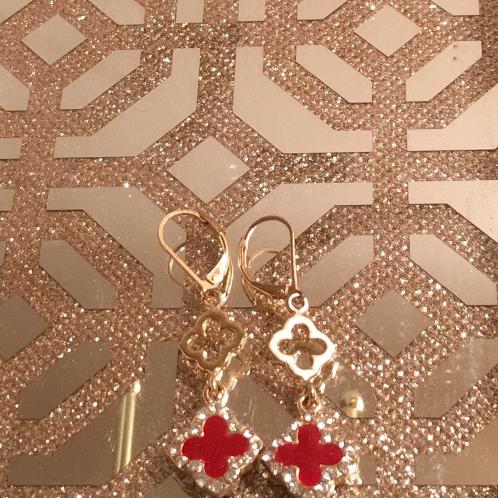 NEVER WORN RED AND GOLD DANGLING EARRINGS
