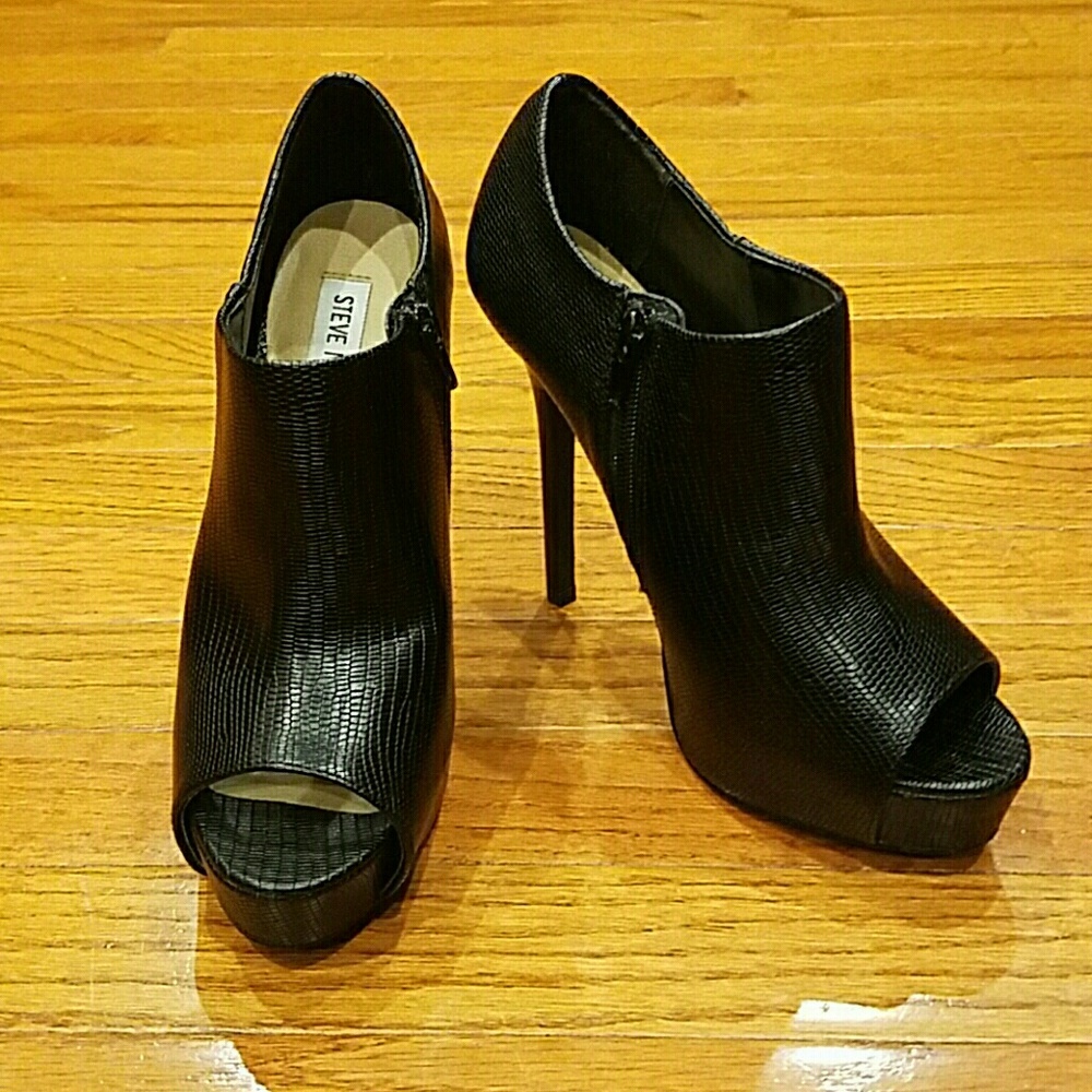 Steve Madden stiletto booties