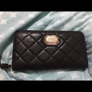 DKNY Wallet