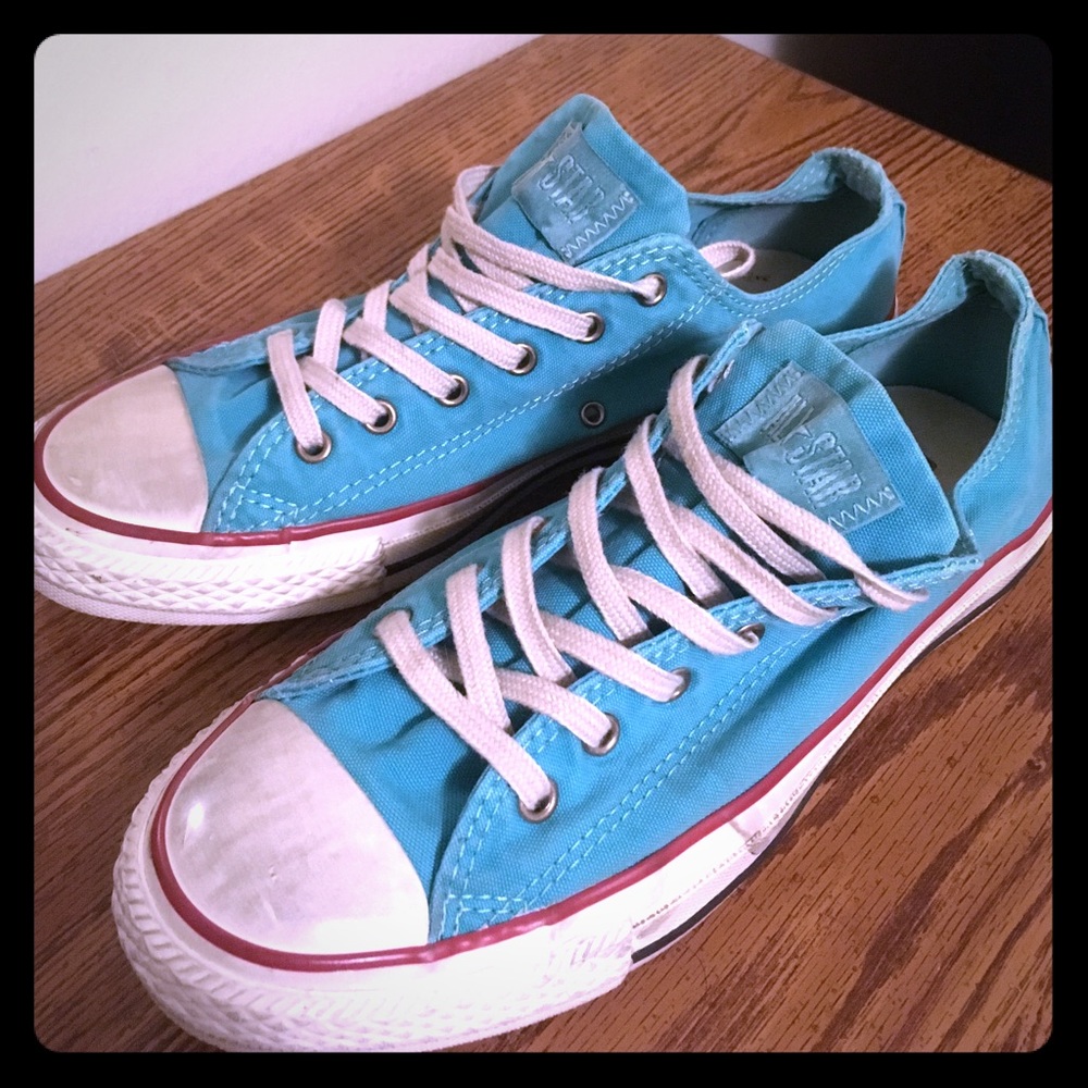 Converse Chuck Taylors Blue