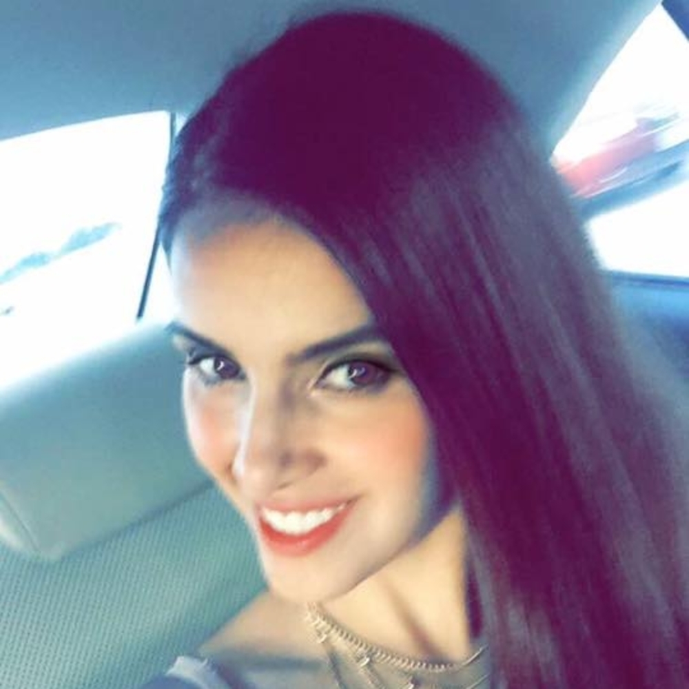 Meet your Posher, Dee