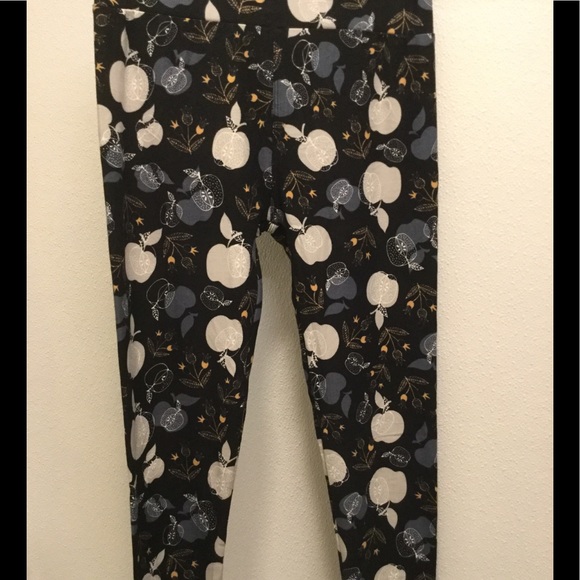 Lularoe OS Apple leggings. HTF - Picture 2 of 4