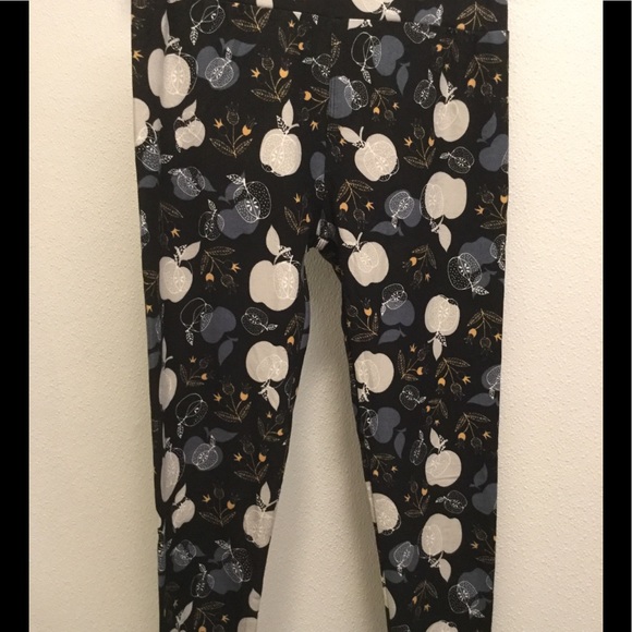 Lularoe OS Apple leggings. HTF - Picture 3 of 4