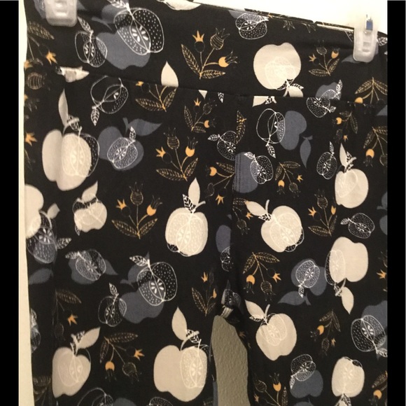 Lularoe OS Apple leggings. HTF - Picture 4 of 4