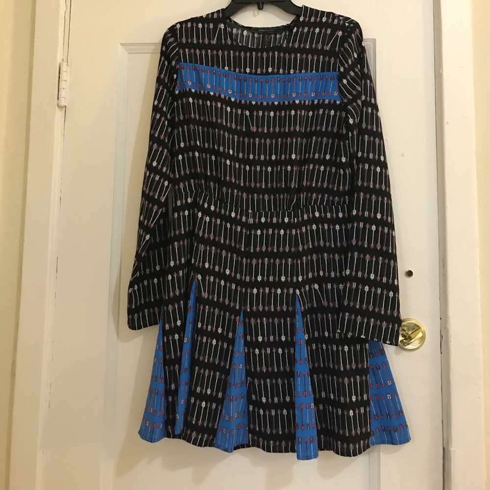 NWT bcbg dress with hearts and arrows