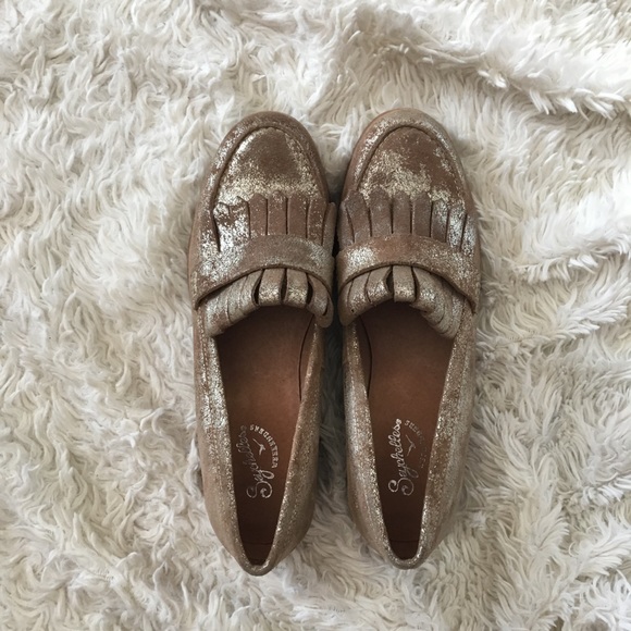 ✨NWOT✨SEYCHELLES Metallic Bevy Kiltie Loafers  - Picture 5 of 7