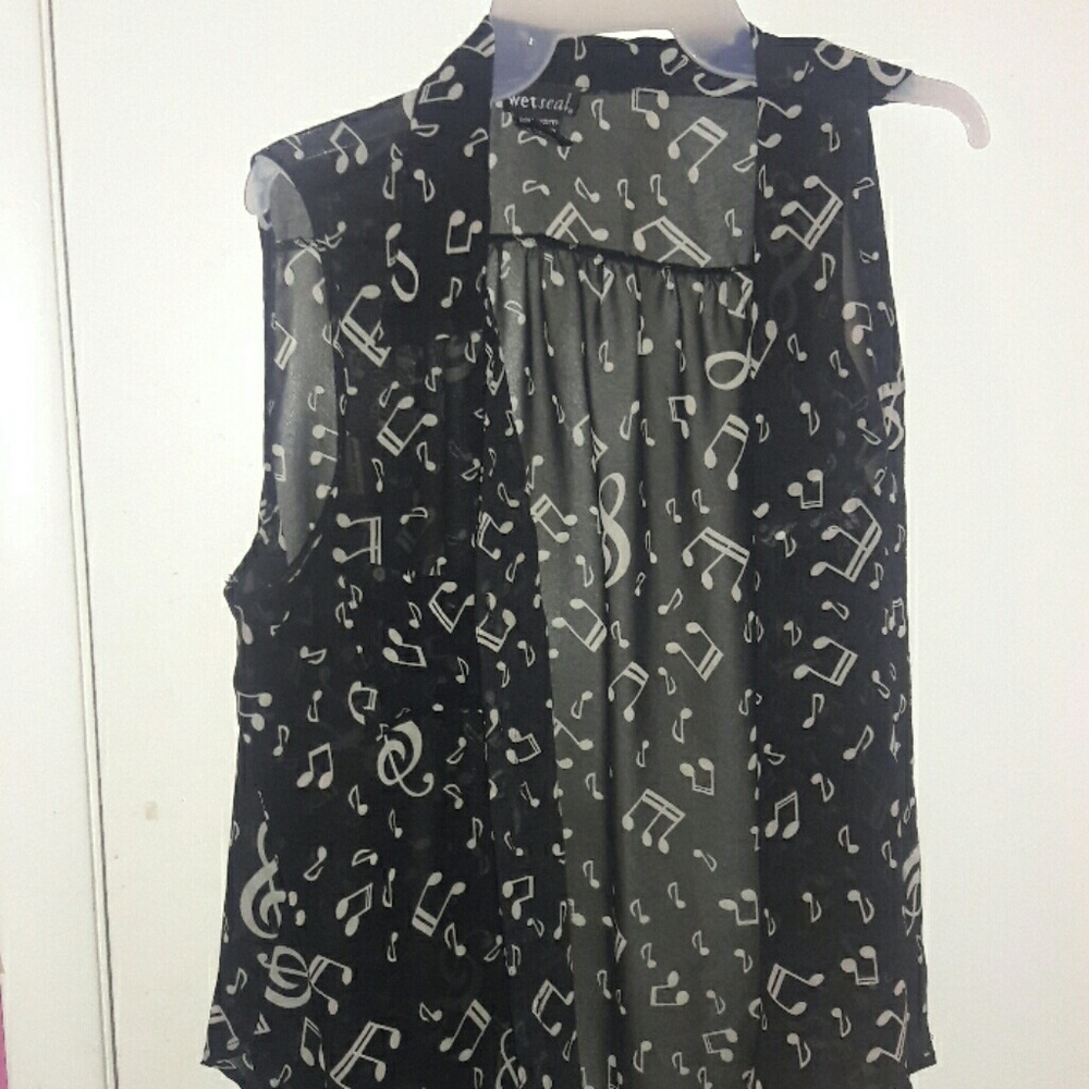 Music notes top